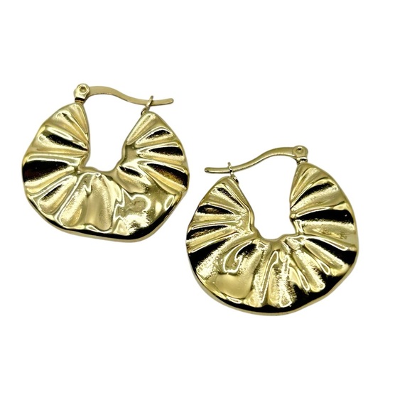 14K Gold Crescent Hoop Earrings with Unique Texture Design - Picture 1 of 5